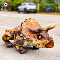 Zigong Özel Yapım RC Robot Köpek Triceratops Animatronik Dinozor Yürüyen Dinozor Robotu Kapalı Alan Eğitim Parkı Alışveriş Merkezi Sergisi