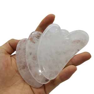 Planche de Gua Sha en forme de coeur en cristal blanc Outil de thérapie de massage Guasha Prévenir <span class=keywords><strong>les</strong></span> <span class=keywords><strong>rides</strong></span> <span class=keywords><strong>pour</strong></span> l'<span class=keywords><strong>acupuncture</strong></span> SPA - Product Image 1