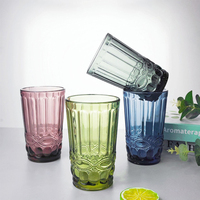 Vente en gros de gobelet à eau en verre gaufré vintage de couleur originale tasses en verre pressé verres à boire tasse à bière verre à liqueur de whisky