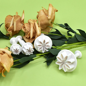 4 pièces/ensemble <span class=keywords><strong>Emporte</strong></span>-pièces <span class=keywords><strong>marguerite</strong></span> pour biscuits et fondant DIY - Product Image 4