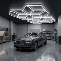 Plafonnier Diamant Personnalisable 6500K 120lm/W à Faible MOQ pour Salon Automobile et Atelier Géométrique