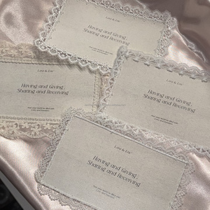 Carte d'invitation de mariage de luxe faite à la main en dentelle, bord festonné, vintage, élégante, personnalisée, imprimée en typographie, gaufrée, offset - Product Image 4
