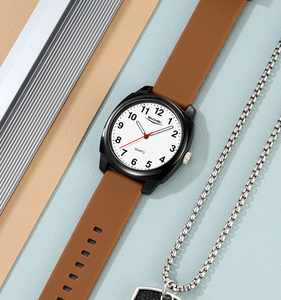 Nuevo Reloj de Diseño Elegante con Movimiento de Cuarzo, Cristal de Resina, Caja de ABS, Correa de Silicona, Hebilla de Aleación y Esfera con Indicadores - Product Image 1