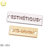 Plaque rectangulaire en alliage de zinc à 2 trous pour étiquettes de marque de chaussures, étiquettes de vêtements, étiquettes d'Abaya, logos et décoration de bikinis