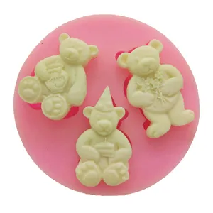 Round 3pcs 3D fine texture cartoon bears hugging flower honey sandwich shape silicon mold