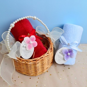Serviettes au design mignon en gros - Idéales comme souvenirs d'anniversaire, petits cadeaux de fête, cadeaux de Noël, de Pâques et du Nouvel An - Product Image 3