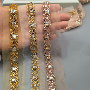 Nouveauté : Chaussures, chapeaux, sacs et accessoires de mariage de luxe, ornés de sequins, de perles et de dentelle, faits à la main - Écologiques - Product Image 6