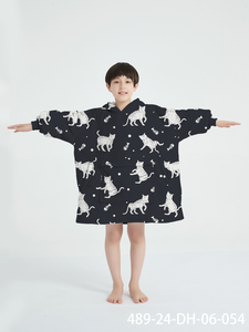 Nhà Máy Trẻ Em Quá Khổ Flannel Sherpa Áo Mặc Mặc Áo Chăn Cho Mùa Đông Tùy Chỉnh Kích Thước Ấm Áp Sang Trọng Đội Mũ Trùm đầu Chăn - Product Image 6