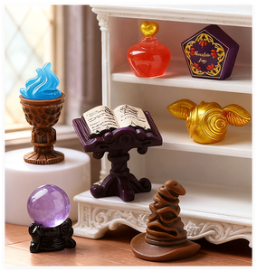 ชุดงานศิลปะเรซิ่น หมวกจัดระเบียบ หนังสือเวทมนตร์ กล่องกบช็อกโกแลต น้ำยาแห่งความรัก ถ้วยไฟ ลูกแก้วคริสตัล ตุ๊กตา บ้านตุ๊กตา ของเล่นเด็ก - Product Image 4