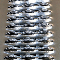 Grille de radiateur de véhicule en tôle d'acier perforée galvanisée sur mesure, maille de ventilation moteur, fabrication en usine