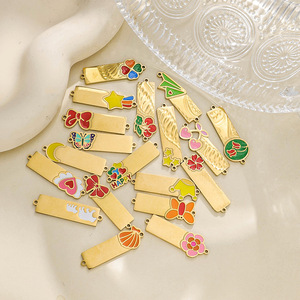 จี้เชื่อมต่อรูปสี่เหลี่ยมเคลือบเงา |   จี้แท่งเปล่าสองรูเคลือบทอง 18K PVD บนสแตนเลสสตีล สำหรับทำเครื่องประดับ DIY - Product Image 3