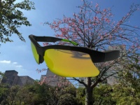 Lunettes de soleil intelligentes IA pour le cyclisme en extérieur avec appels vidéo, protection UV 400, lecture de musique et traduction en temps réel pour hommes et femmes