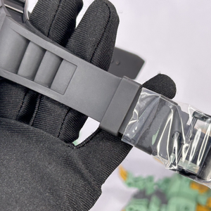 Reloj Mecánico Automático de Lujo con Esqueleto Visible, Caja de Fibra de Carbono Negra en Forma de Tonneau, Correa de Silicona, Venta al por Mayor - Product Image 6