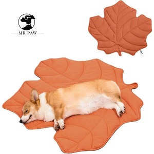 Manta Ecológica 3D con Forma <span class=keywords><strong>de</strong></span> Hoja para Mascotas, Colchoneta Suave y Refrescante para Perros, Cama Lavable para Gatos, Cojín para Sofá <span class=keywords><strong>de</strong></span> Perros y Gatos, Diseño Sólido <span class=keywords><strong>de</strong></span> Dibujos Animados - Product Image 3