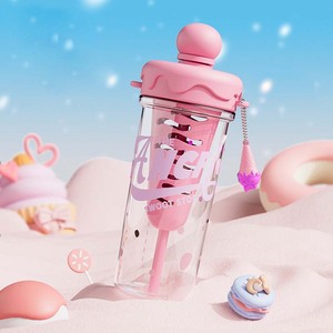 Nouveaux produits 2025 mignon enfants bouteille d'eau en plastique avec sangle gobelet de crème glacée avec paille thé <span class=keywords><strong>infuseur</strong></span> <span class=keywords><strong>tasse</strong></span> d'eau <span class=keywords><strong>pour</strong></span> l'école Kawaii - Product Image 4