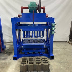 Machine semi-automatique à bas <span class=keywords><strong>prix</strong></span> pour la fabrication <span class=keywords><strong>de</strong></span> pavés en béton, <span class=keywords><strong>de</strong></span> blocs creux en <span class=keywords><strong>ciment</strong></span> et <span class=keywords><strong>de</strong></span> briques en plastique - Product Image 3