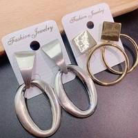 Boucles d'Oreilles Cerceaux Mixtes Bon Marché de Grande Mode, Luxe Plaqué Or Géométrique pour Fêtes Féminines