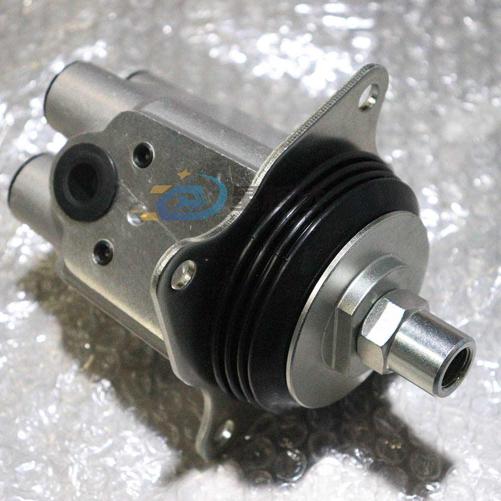 Excavator Joystick Assembly pilot Valve PC200-6/-7 702-16-0185