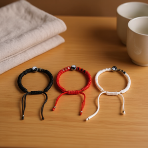 Braccialetto Rotondo Tai Chi con Cordino, Gioiello alla Moda Rosso Nero Bianco, Bracciale Regolabile per Donna Uomo, Accessorio Regalo - Product Image 3