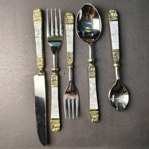 Juego de Cubiertos con Incrustaciones de Nácar, Hecho a Mano, Mango de Nácar, Cubiertos de Acero Inoxidable, Cuchillo, Tenedor y Cuchara con Incrustaciones de Concha de Primera Calidad - Product Image 2