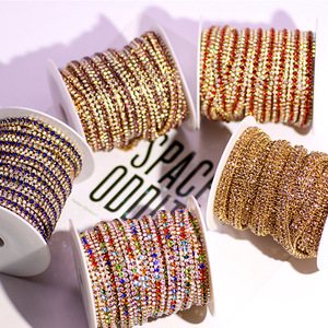 Chất Lượng Cao 3 Dòng 9Mm Lớn Nhỏ <span class=keywords><strong>AB</strong></span> Đầy Màu Sắc Rhinestone Chuỗi Tự Làm Tay May Claw Rhinestone Wedding Quần Áo Phụ Kiện - Product Image 2