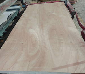 Zócalo de Madera Contrachapada Comercial Multicapa con Chapa de Okoume, Ideal para Gabinetes y Armarios |   Panel Decorativo para Pared Listo para Pintar - Product Image 6