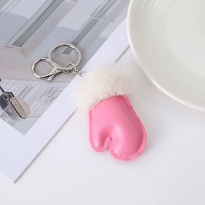 Pendentif créatif en forme de petits gants en peluche d'hiver, mini porte-clés mignon, accessoires de décoration pour sac à dos scolaire - Product Image 3