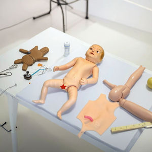 Realistisches Silikon-Säuglings pflege puppen babys imulations modell für das Krankens ch wester training in Schulen und Kranken häusern - Product Image 6