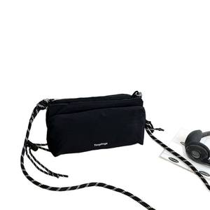 <span class=keywords><strong>Borsa</strong></span> a Tracolla Stile Giapponese Retrò per Donna, Trendy in Nylon con Cerniera, Versatile e alla Moda per l'Estero, Ordine Minimo 100 Pezzi - Product Image 2