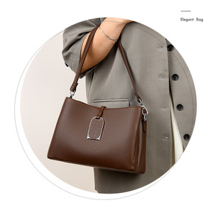 Nouveaux sacs messager de haute qualité pour femmes, sacs à main en cuir PU, sacs bandoulière, sacs à bandoulière de créateur pour femmes, sacs fourre-tout à poignée supérieure - Product Image 6