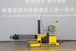 Extracteur d'engrenage <span class=keywords><strong>hydraulique</strong></span> <span class=keywords><strong>fort</strong></span> à 2 bras antidérapant monté sur véhicule 100 tonnes ENERPAC identique - Product Image 6