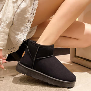 <span class=keywords><strong>Bottes</strong></span> <span class=keywords><strong>de</strong></span> <span class=keywords><strong>neige</strong></span> confortables décontractées à semelle épaisse couleur unie <span class=keywords><strong>bottes</strong></span> à semelle souple avec logo personnalisé pour enfants filles - Product Image 2