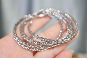 ซินฟลาย ขายส่งเครื่องประดับแฟชั่นอิตาลี กำไลข้อมือทองคำแท้ 18K ลายเกลียว Au750 เครื่องประดับเชือกถักแบบละเอียด กำไลสั่งทำพิเศษ - Product Image 4