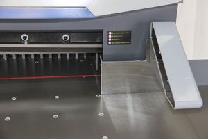 Industrial Heavy Duty <b>Hydraulic</b> Computerized Guillotine Paper <b>Cutter</b> 920mm Paper Cutting Machine - Product Image 5