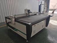 Offre spéciale coupe-cuir à grande vitesse système de coupe de jeans CNC tissu couteau oscillant Machine de découpe pour textile