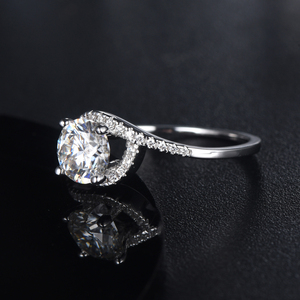 <span class=keywords><strong>Anello</strong></span> di Fidanzamento <span class=keywords><strong>Solitario</strong></span> in <span class=keywords><strong>Argento</strong></span> Sterling 925 Placcato Rodio con Moissanite, Montatura a Griffe, per Donne - Product Image 4