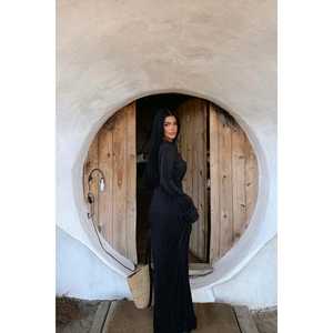 Robe de bal de luxe noire Mirela, motif brodé, décoration florale drapée, coupe Empire droite, tailles XL à 4XL, pour soirée d'hiver - Product Image 1