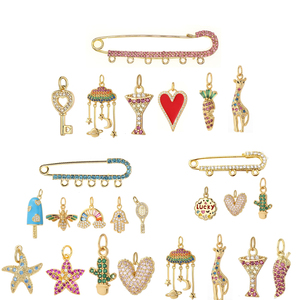 Petit MOQ – Pendentif en laiton plaqué or 18 carats avec zircon cubique, motif cœur ou animal, idéal pour épingles de sûreté et accessoires de sac DIY - Product Image 1