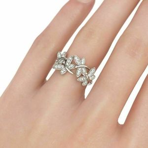 Anello Floreale a Forma di Libellula e Farfalla per Donne, Gioiello Scintillante di Lusso per Dito Indice - Product Image 6