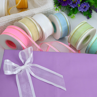 Vente en gros de mousseline de soie blanche et ruban d'organza à bords satinés garniture métallique fourniture d'usine emballage cadeau de mariage motif de logo personnalisable