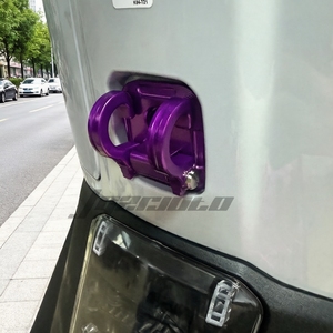 Accessori <span class=keywords><strong>Moto</strong></span>: Gancio Portacasco Anteriore in Alluminio con Blocco di Sicurezza per <span class=keywords><strong>HONDA</strong></span> GIORNO 125 - Product Image 3