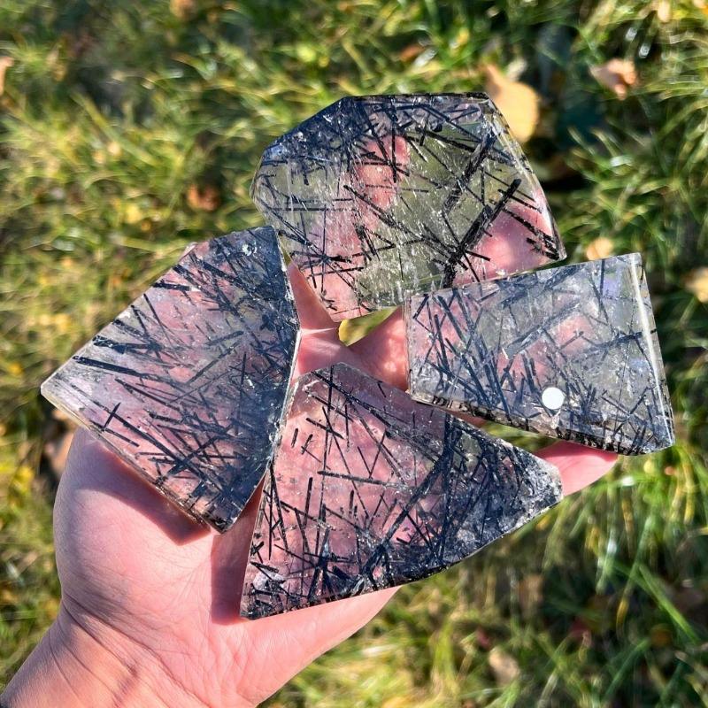 ควอตซ์ทัวร์มาลีนสีดำ