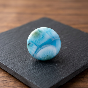 Pierres précieuses en vrac de Larimar naturel brillant de 5 mm, certifiées IGI, de haute qualité |   0,55 carat |   De la République dominicaine |   Vente en gros - Product Image 4