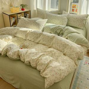 ชุดเครื่องนอนลายสก็อตพิมพ์ลายดอกไม้สี่ชิ้น รุ่น Garden Series เนื้อผ้านุ่มสบายผิว - Product Image 4