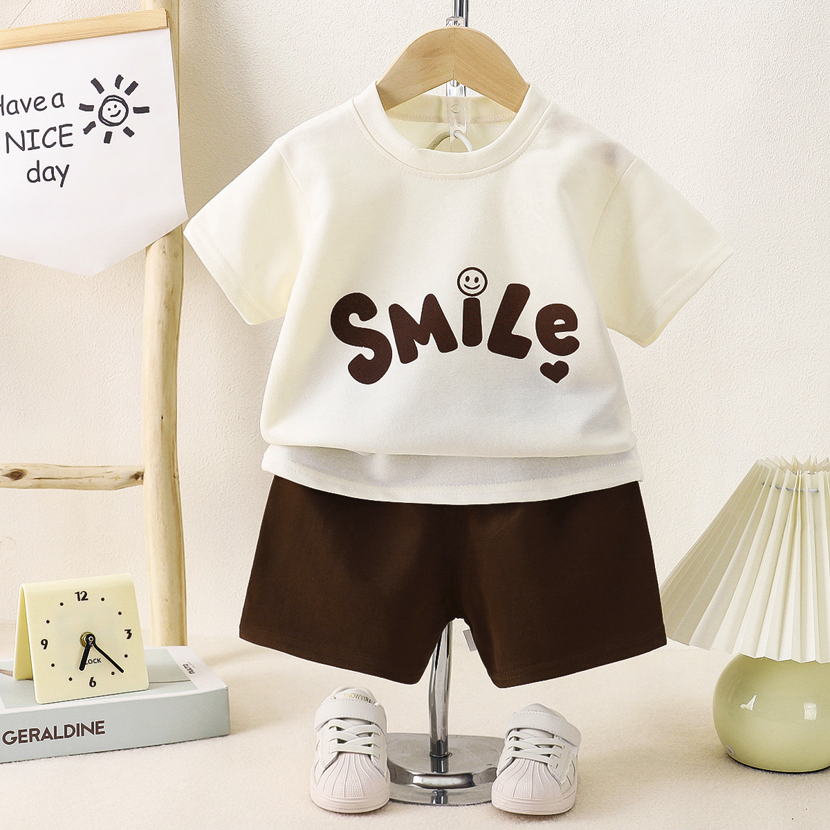 Short set/smile