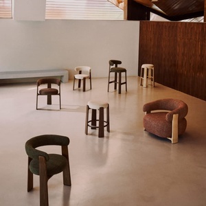 Chaises de salle à manger en bois massif <span class=keywords><strong>beige</strong></span> chenille à 3 pieds, design nordique moderne, bois <span class=keywords><strong>noir</strong></span> massif, vente en gros - Product Image 6