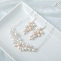 Accessoires de cheveux de mariée en perles d'eau douce européennes et américaines de luxe, faits à la main, boucles d'oreilles et collier pour femmes, ensembles de bijoux de mariage
