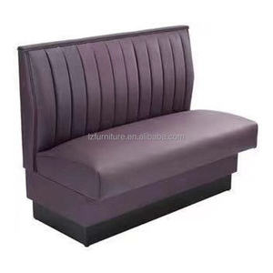 Conjunto de Mesa y Sillas de Comedor Modernas con Paneles de Madera Largos y Tapicería de Cuero PU para Restaurante/Cafetería/Centro Comercial/Exterior - Ecológico - Product Image 2