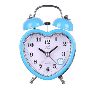 Reloj <span class=keywords><strong>Despertador</strong></span> de Escritorio con Forma de Corazón de Cuarzo para Niños, Reloj <span class=keywords><strong>Despertador</strong></span> Mini Silencioso Ultrafuerte - Product Image 5