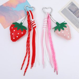 Porte-clés mignon en forme <span class=keywords><strong>de</strong></span> fraise, cordon en cuir tressé style Ins, chaîne <span class=keywords><strong>de</strong></span> téléphone portable en forme <span class=keywords><strong>de</strong></span> cœur, sac, pendentif haut <span class=keywords><strong>de</strong></span> gamme - Product Image 1